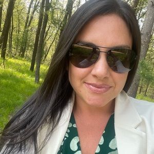 Meet your Posher, Heather m